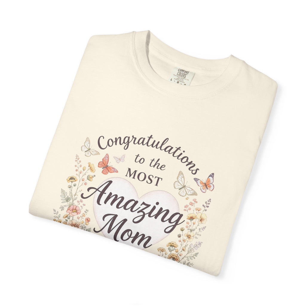 Amazing Mom Mother's Day Shirt, Floral Butterfly Mom Tee, Gift for Mom, Happy Mother's Day T-Shirt, Cute Mama Graphic Tee, Mom Gift Idea