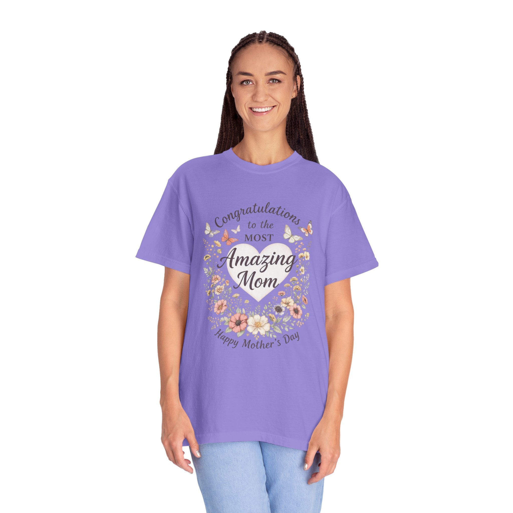 Amazing Mom Mother's Day Shirt, Floral Butterfly Mom Tee, Gift for Mom, Happy Mother's Day T-Shirt, Cute Mama Graphic Tee, Mom Gift Idea