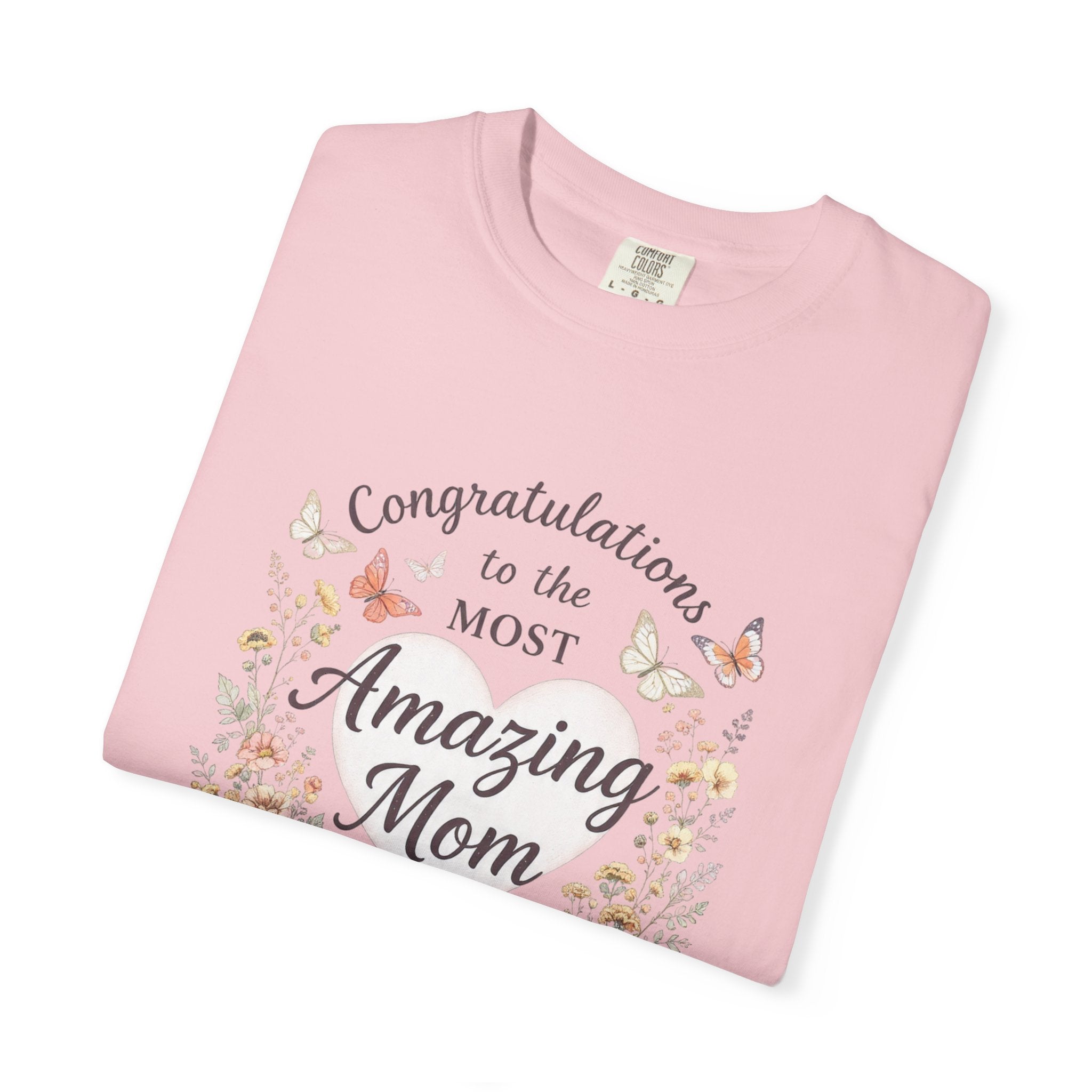 Amazing Mom Mother's Day Shirt, Floral Butterfly Mom Tee, Gift for Mom, Happy Mother's Day T-Shirt, Cute Mama Graphic Tee, Mom Gift Idea