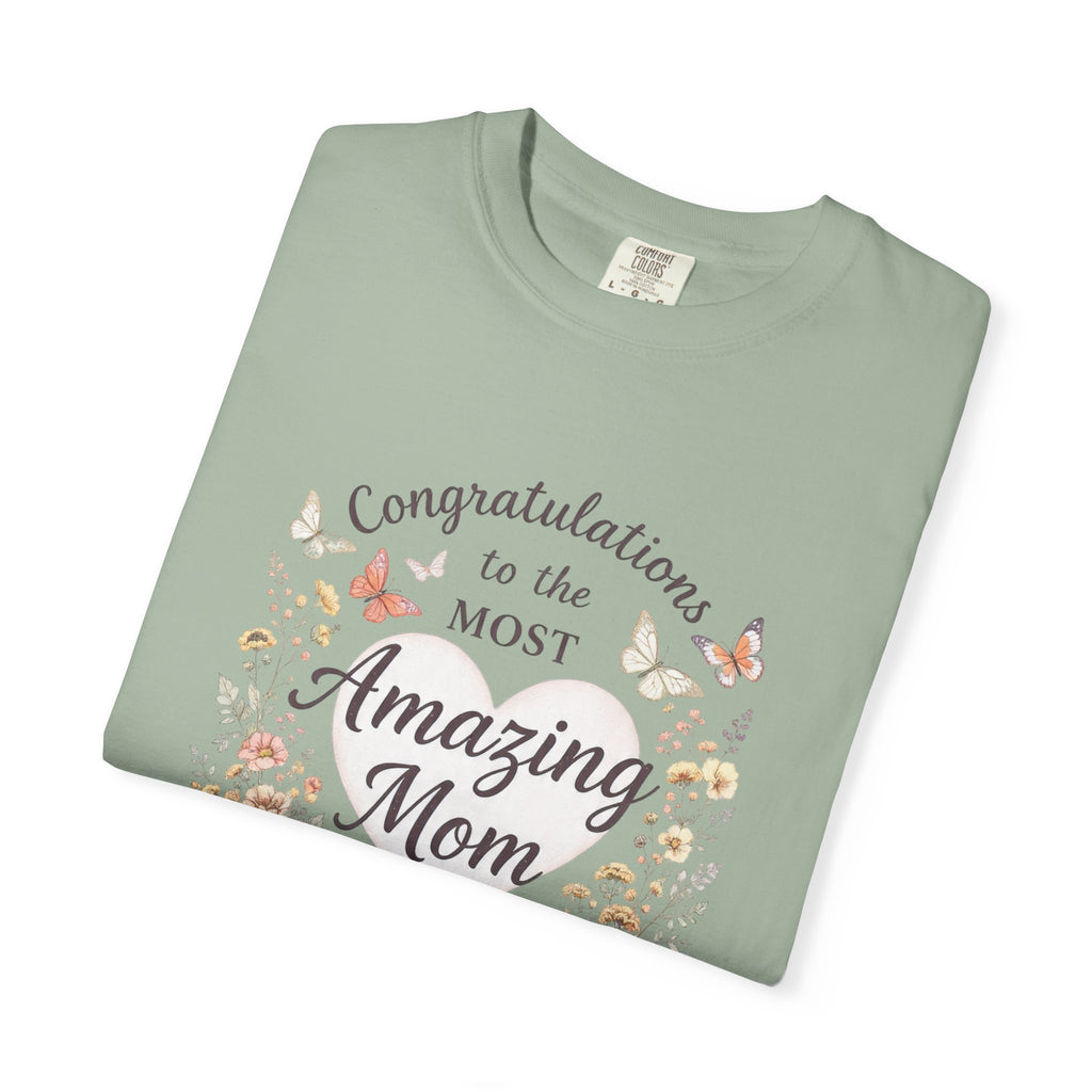 Amazing Mom Mother's Day Shirt, Floral Butterfly Mom Tee, Gift for Mom, Happy Mother's Day T-Shirt, Cute Mama Graphic Tee, Mom Gift Idea