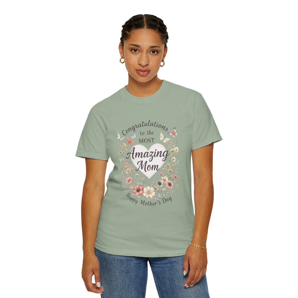 Amazing Mom Mother's Day Shirt, Floral Butterfly Mom Tee, Gift for Mom, Happy Mother's Day T-Shirt, Cute Mama Graphic Tee, Mom Gift Idea