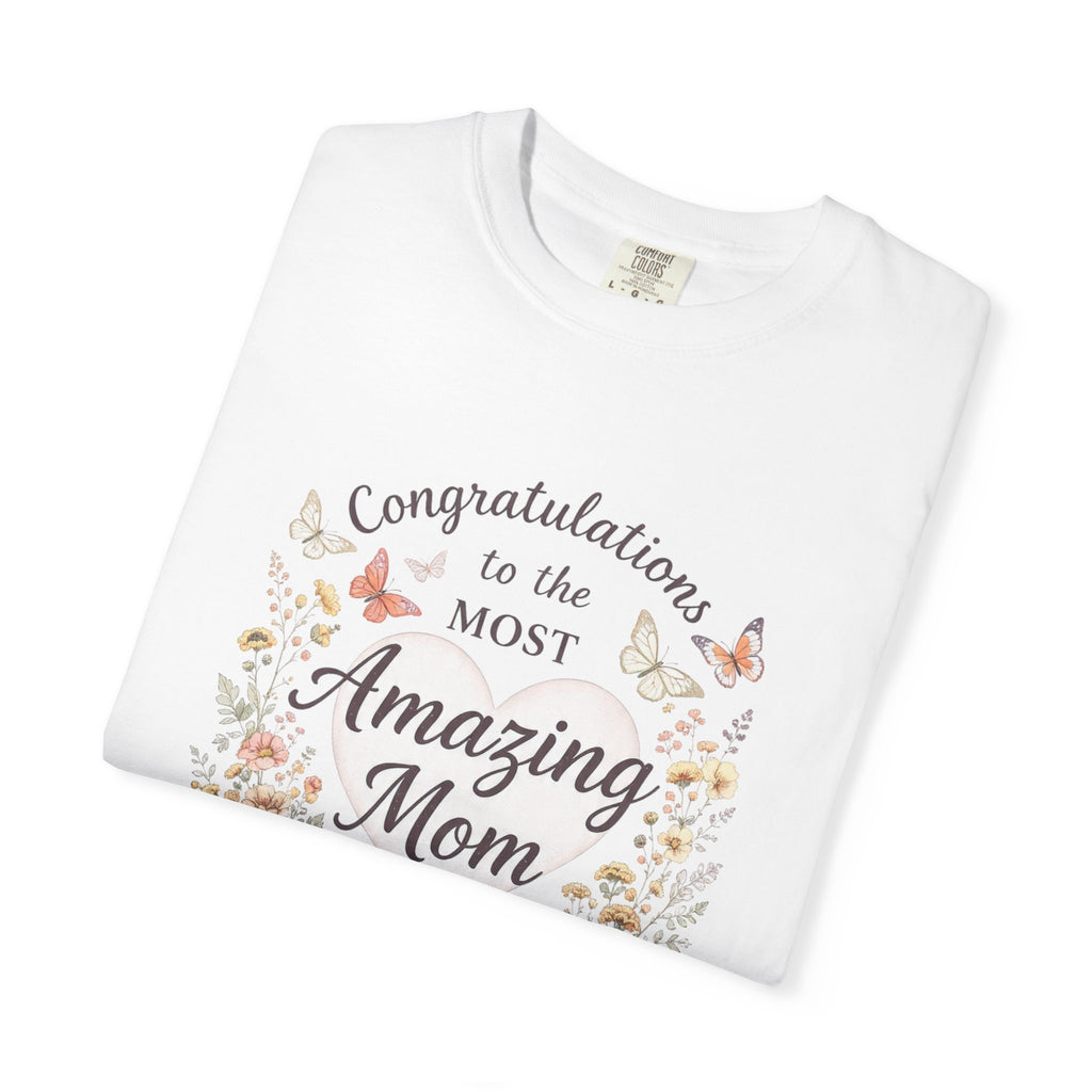 Amazing Mom Mother's Day Shirt, Floral Butterfly Mom Tee, Gift for Mom, Happy Mother's Day T-Shirt, Cute Mama Graphic Tee, Mom Gift Idea