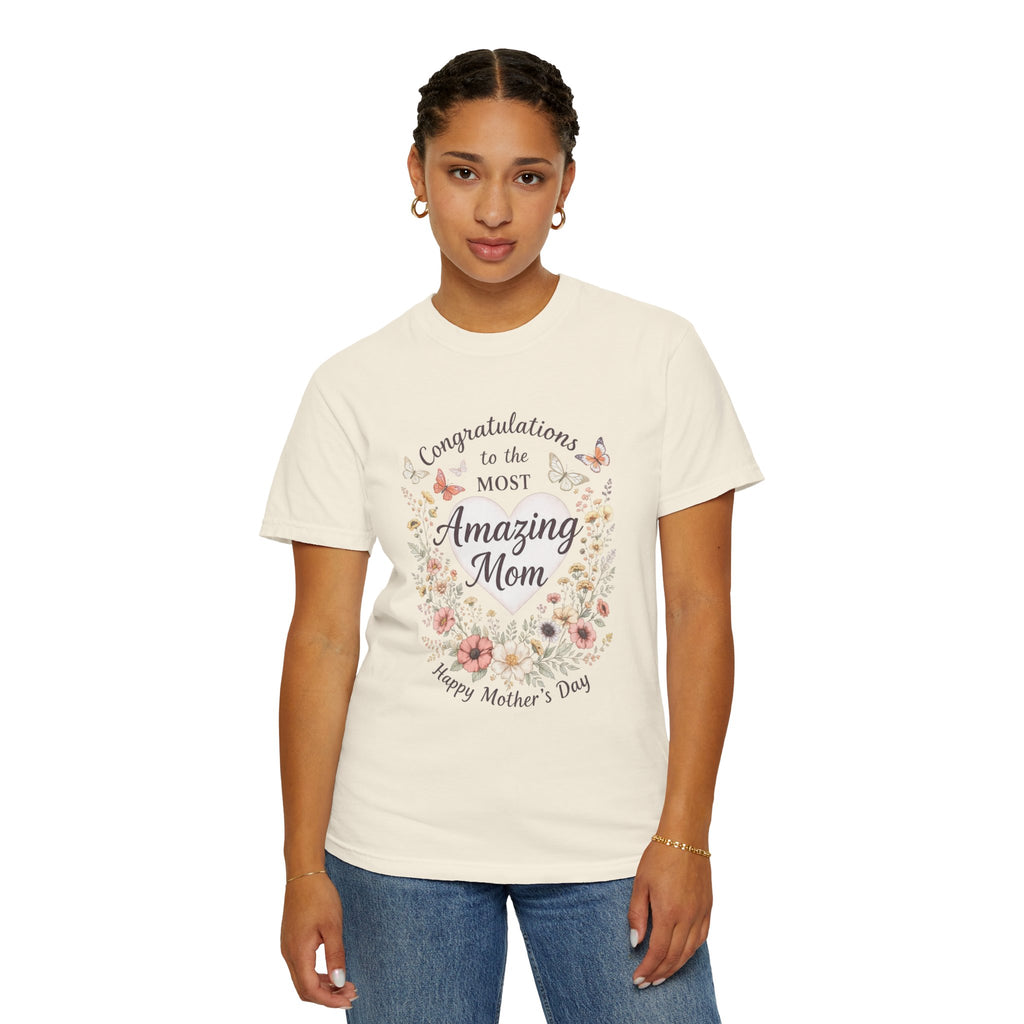Amazing Mom Mother's Day Shirt, Floral Butterfly Mom Tee, Gift for Mom, Happy Mother's Day T-Shirt, Cute Mama Graphic Tee, Mom Gift Idea