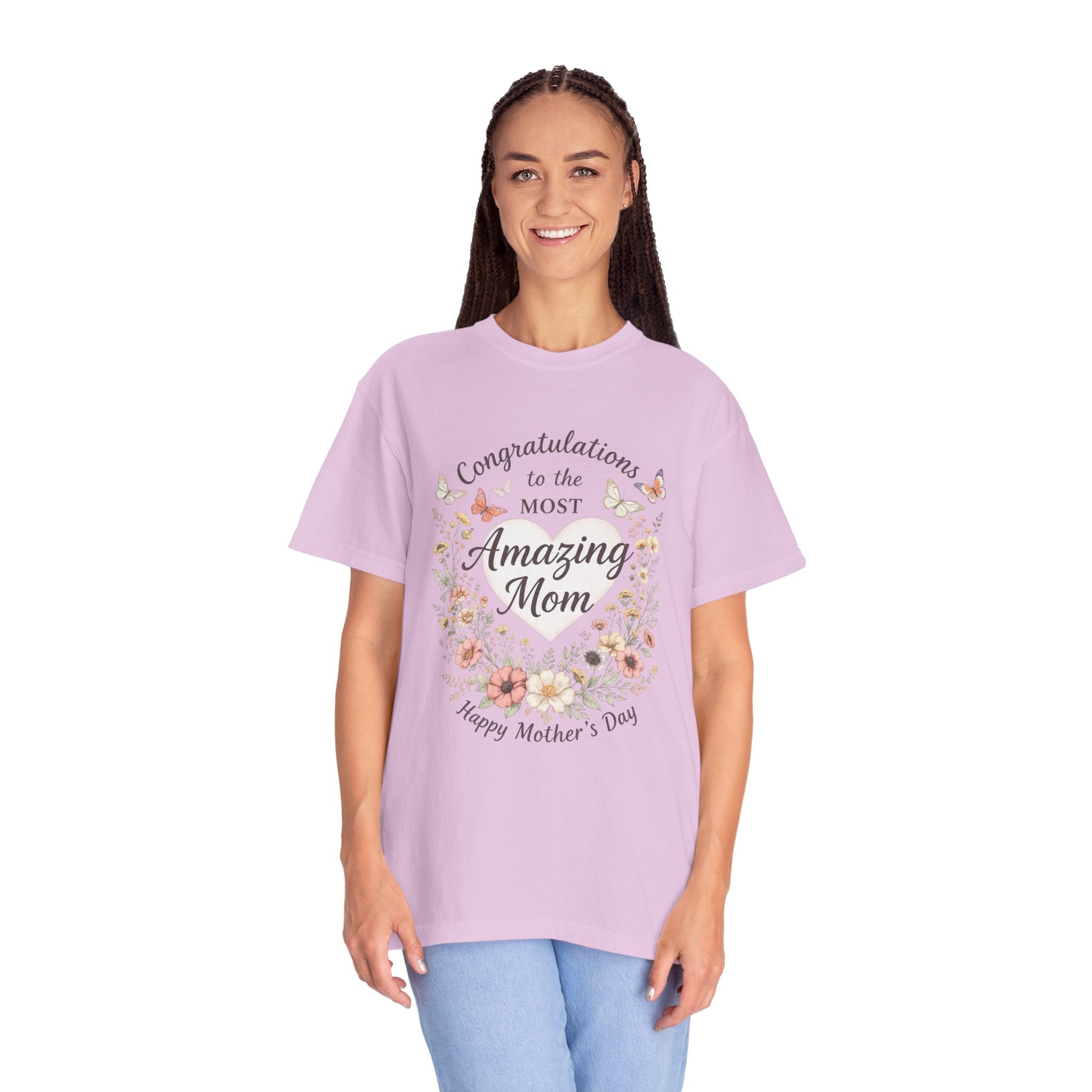 Amazing Mom Mother's Day Shirt, Floral Butterfly Mom Tee, Gift for Mom, Happy Mother's Day T-Shirt, Cute Mama Graphic Tee, Mom Gift Idea