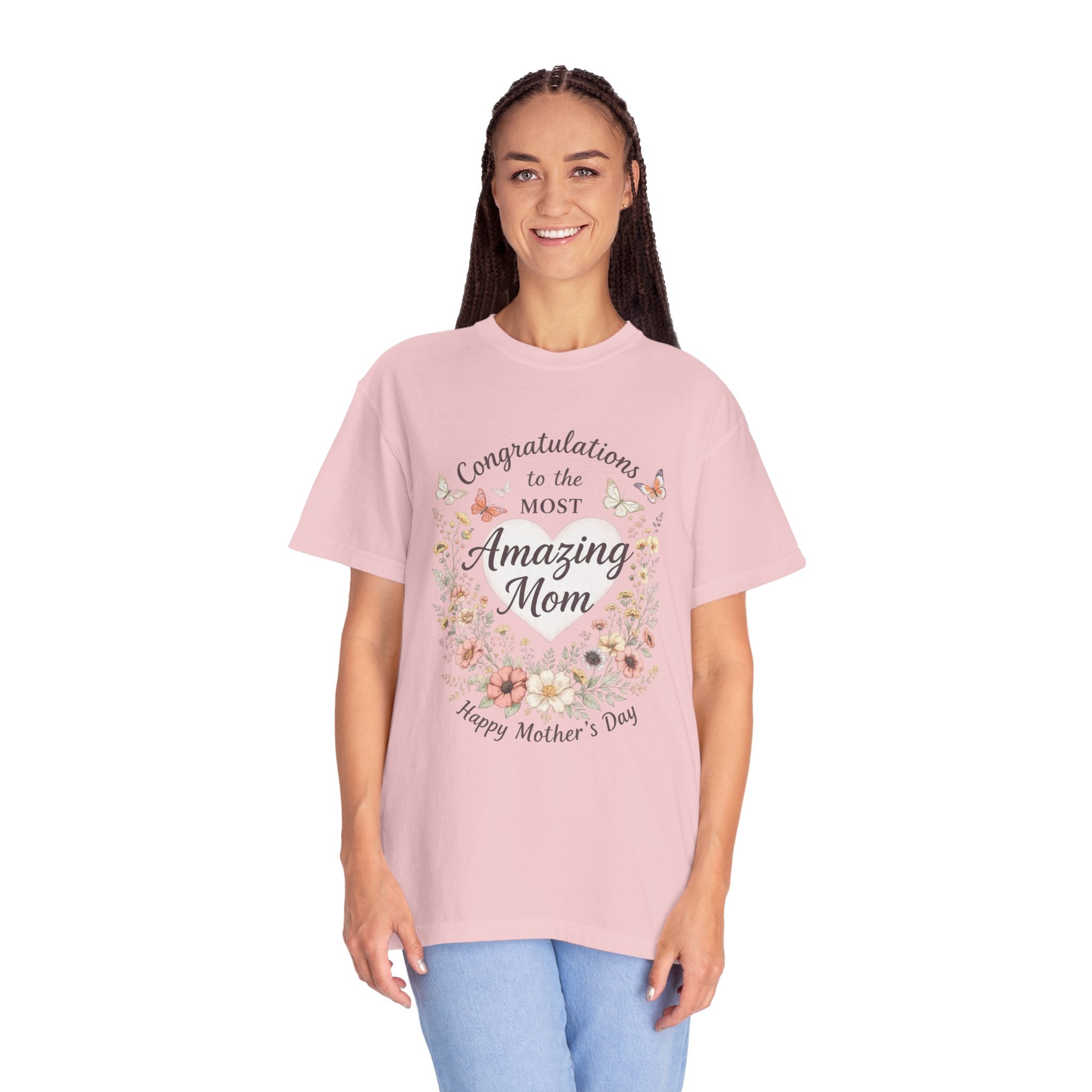 Amazing Mom Mother's Day Shirt, Floral Butterfly Mom Tee, Gift for Mom, Happy Mother's Day T-Shirt, Cute Mama Graphic Tee, Mom Gift Idea